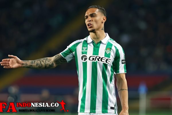Real Betis Guncang Jagiellonia: Dominasi Hijau di Malam Panas Andalusia