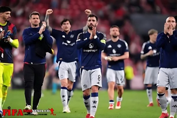 Bruno Fernandes Menantang Tekanan, Menjadi Pahlawan di Liga Europa