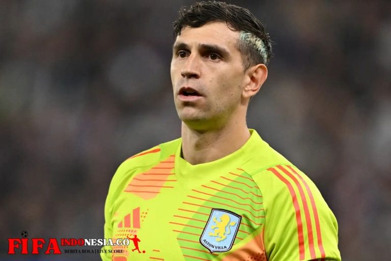 Martinez atau Onana untuk MU?