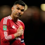 Casemiro Bertahan!