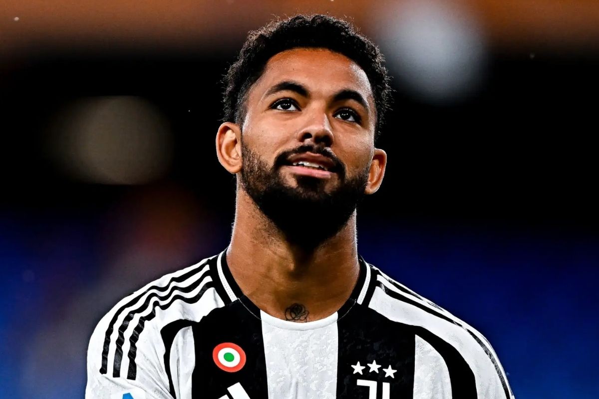 Juventus Putuskan Lepas Douglas Luiz