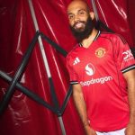 Bryan Mbeumo Sujud Syukur Usai Resmi Gabung United