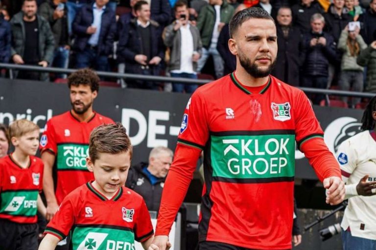 Calvin Verdonk Bawa NEC Nijmegen Menang 5-0