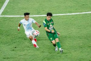 Francisco Rivera Gelandang Penggendong Persebaya Surabaya